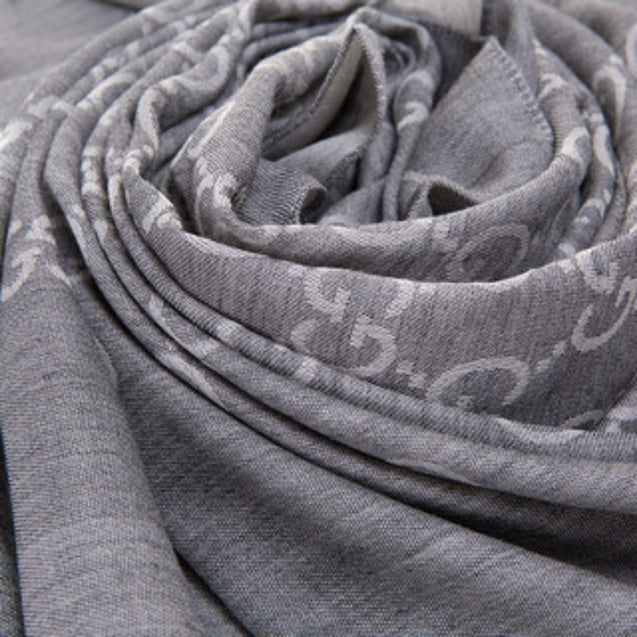 Gucci-Grey-Scarf-165904-3G646-1400-pic3